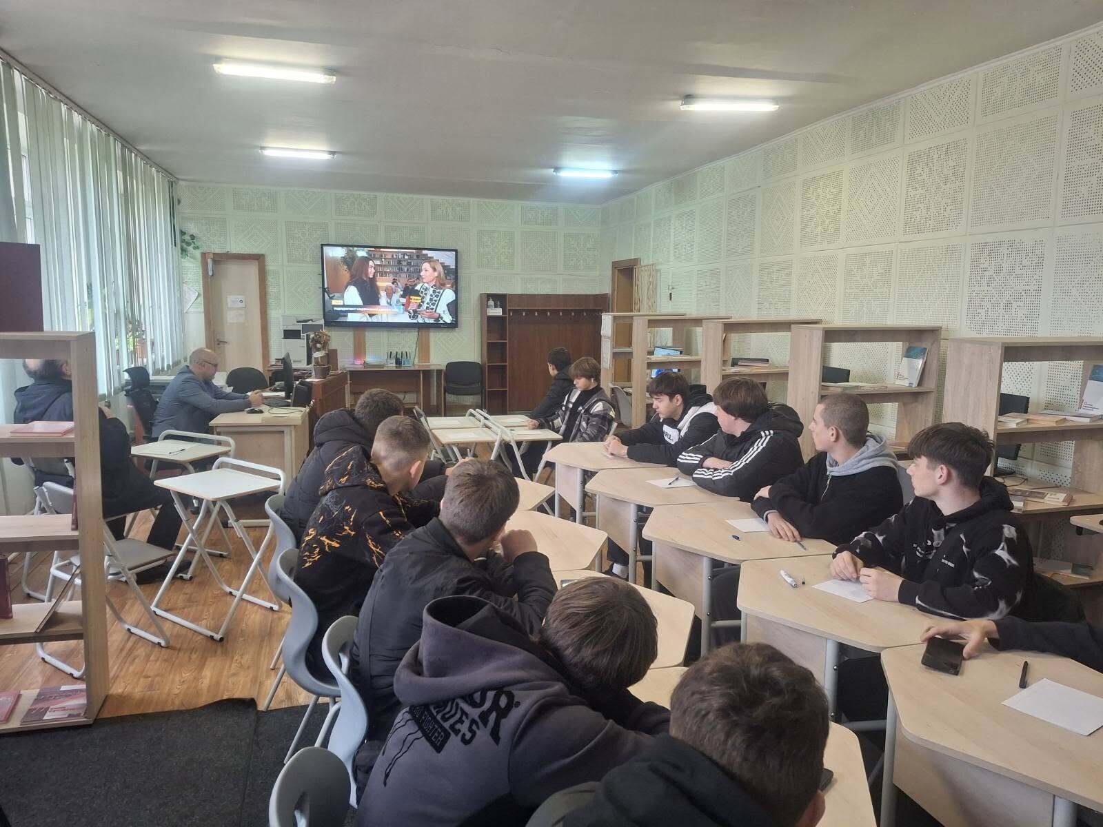 Українська мова єднає!
